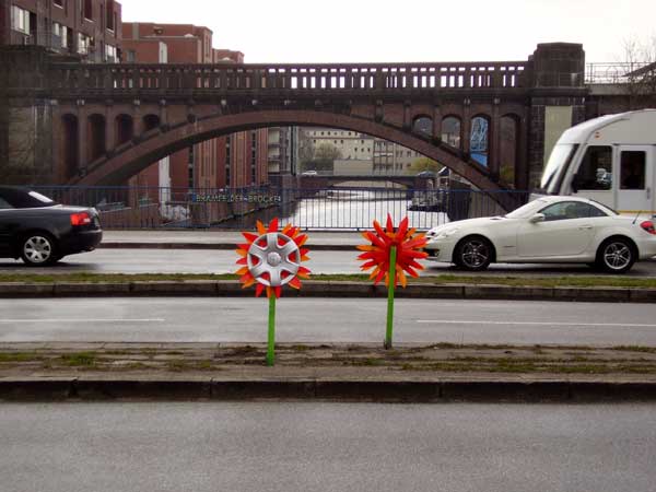 Blumen auf Bramfelder Brücke
