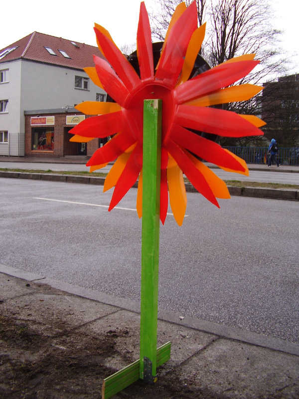 Blumen schwimmend im Meer