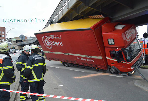 LKW am Kippen, Barmbeker Markt 2015