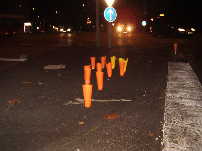 Teelichter und Hupen auf der Kreuzung Hamburg Str. >< Dehnhaide