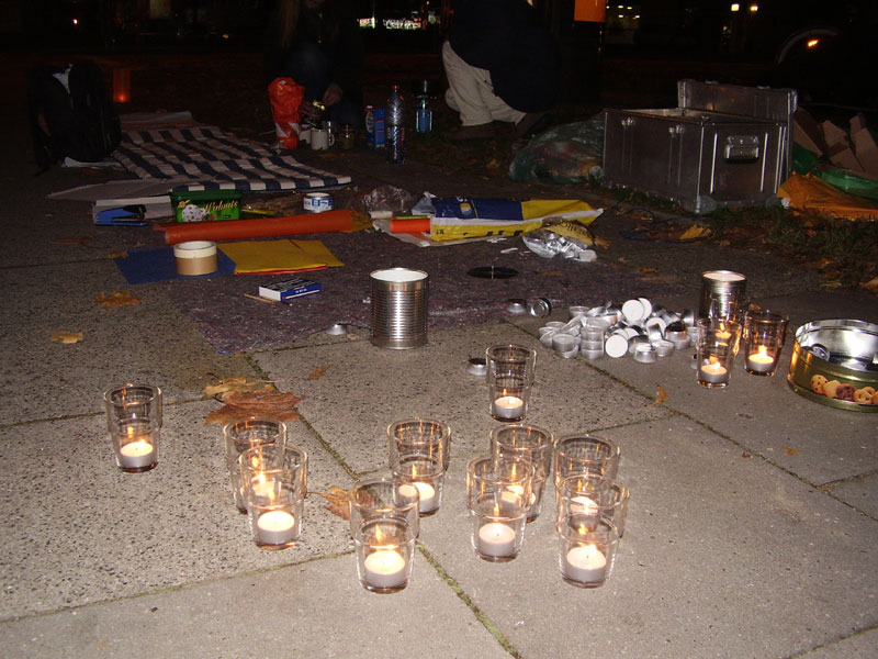 Teelichter und Hupen auf der Kreuzung Hamburg Str. >< Dehnhaide