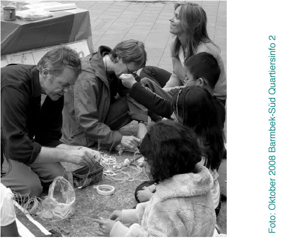 Der QunstTiger auf dem Marktfest in Barmbek - Dehnhaide mit Barbara Seithe und Volker Lettkemann