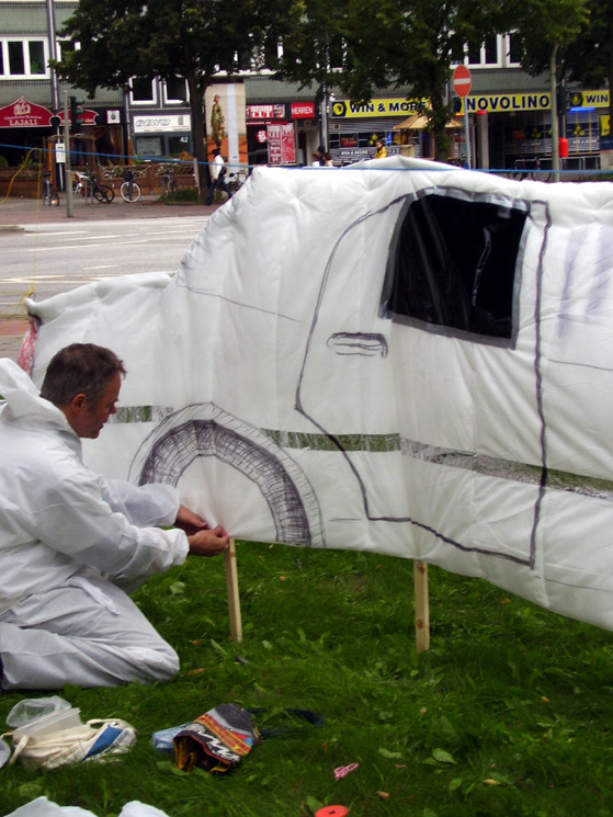 Verkehrsinsel-Picknick in Barmbek